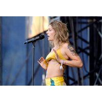 tove lo dtinderbox-YiOMpB2L.jpg